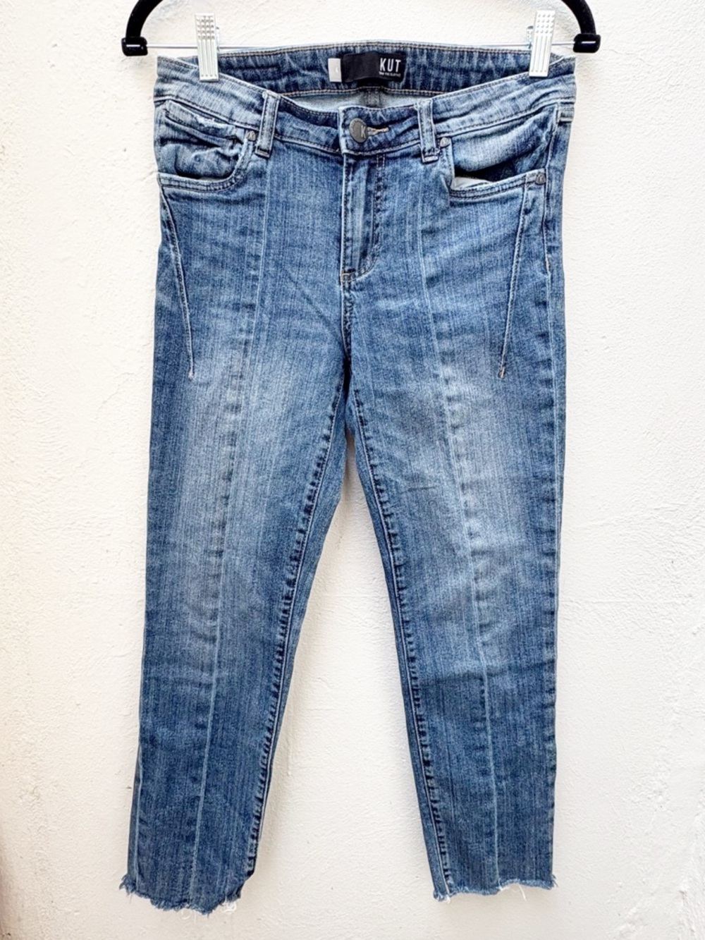 Kut from the Kloth Catherine Ankle Straight Leg Jeans Size 4 Raw Hem